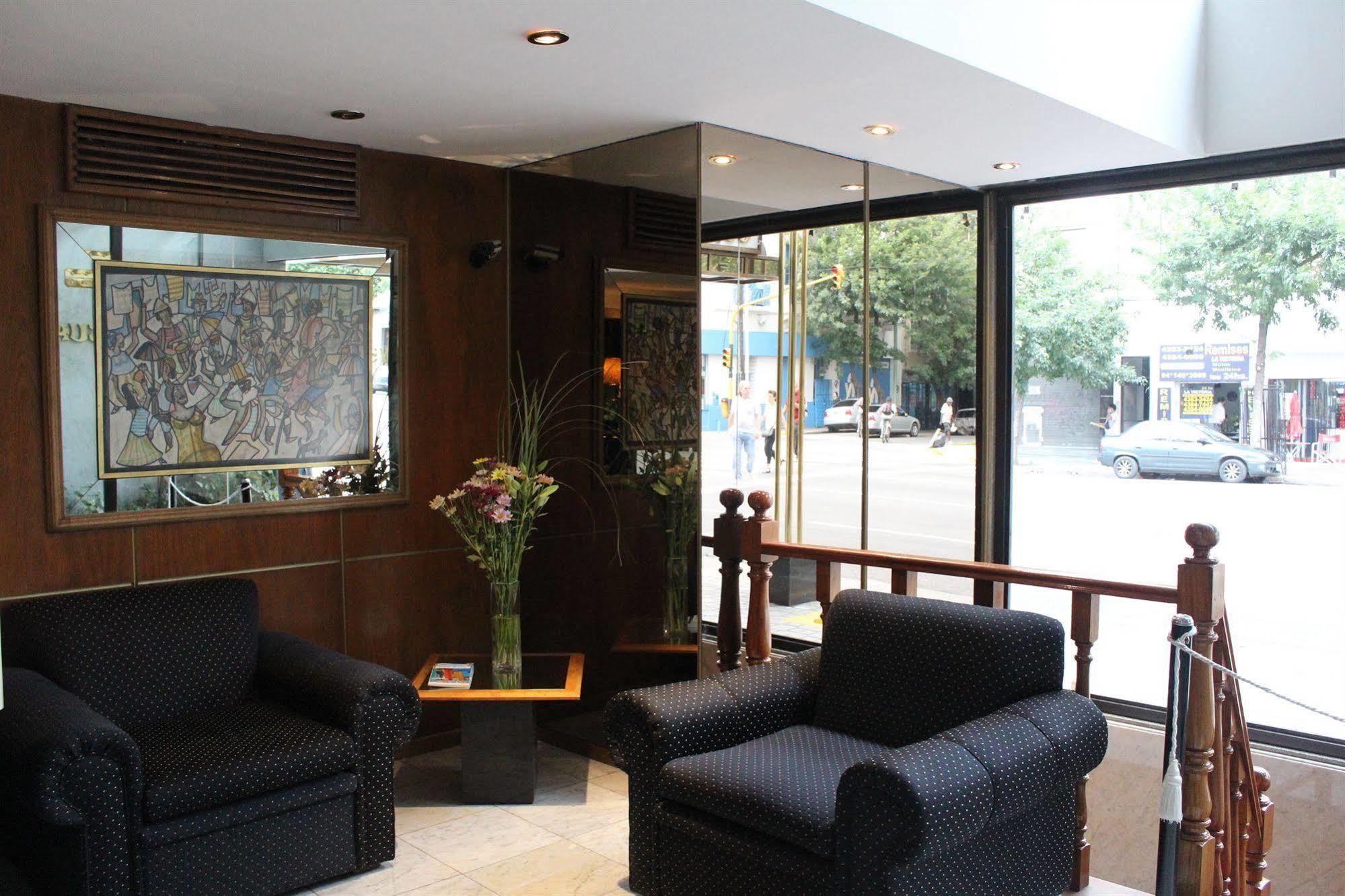 Hotel Cuatro Reyes Buenos Aires Exterior photo